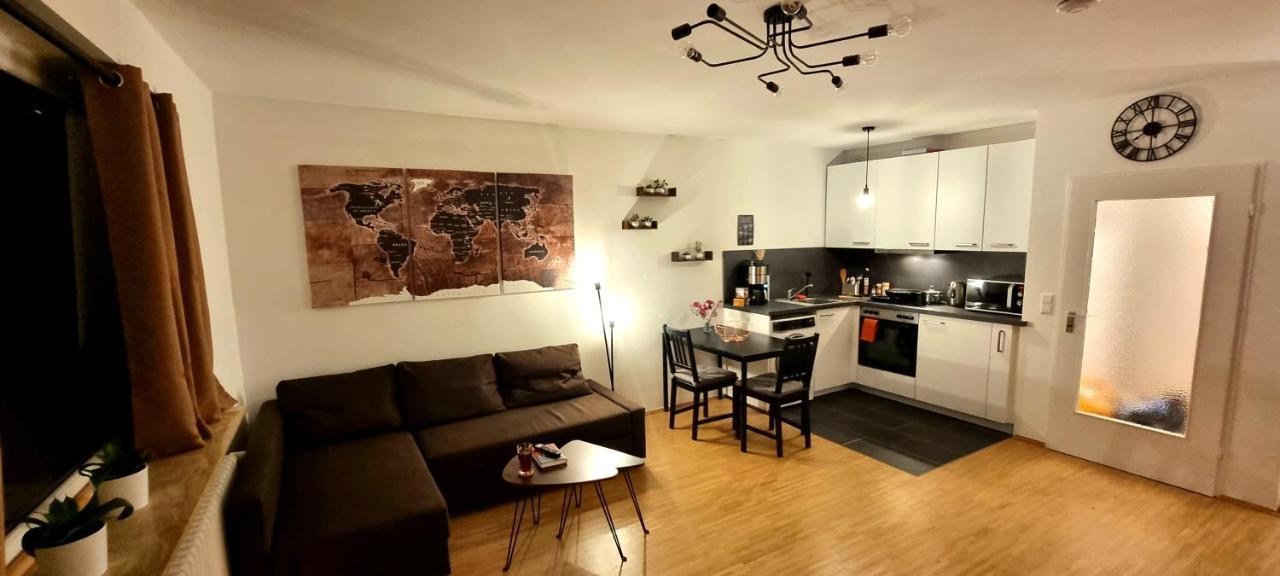 Business Apartment Mit Kuche Fur 1-3 +Netflx+5G Wlan Nahe Der Mhh Im Industrial Design Hanower Zewnętrze zdjęcie